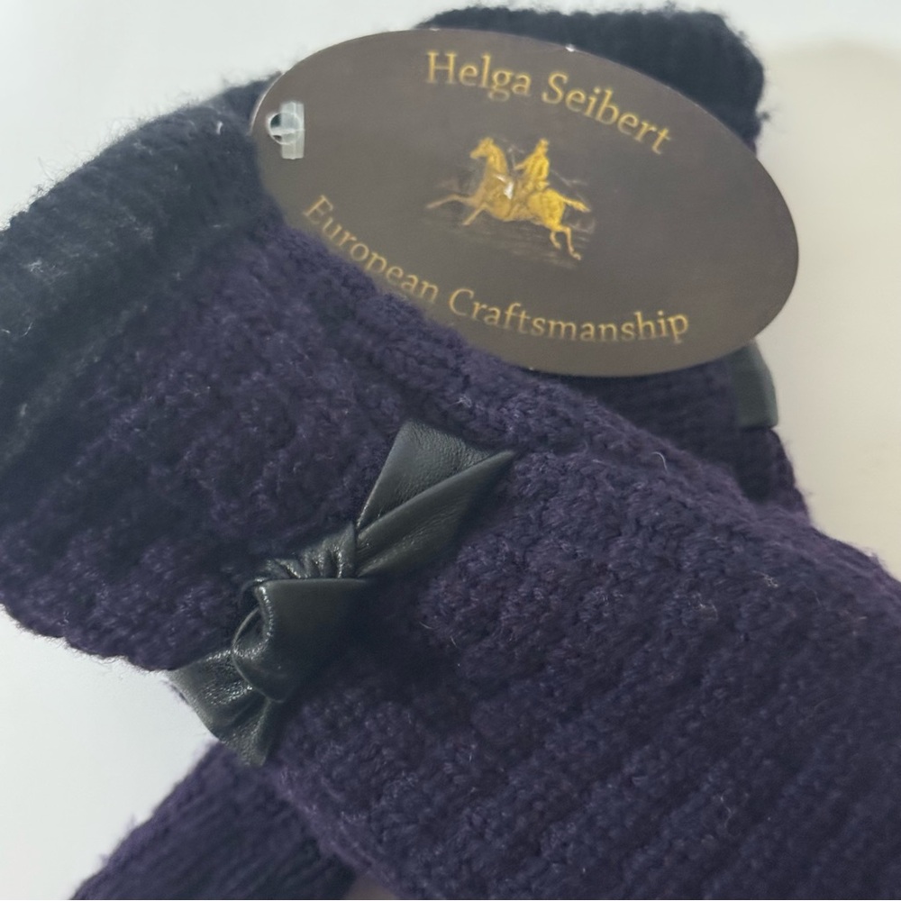 Helga Seibert Purple Knit Gloves